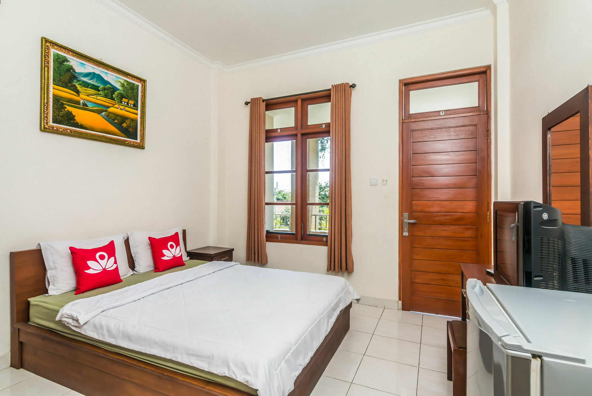 Zen Rooms Basic Kuta Kubu Anyar Bagian luar foto